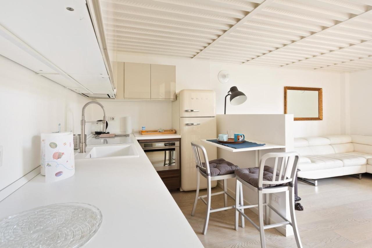 Elegant Loft With Balcony! Appartement Milaan