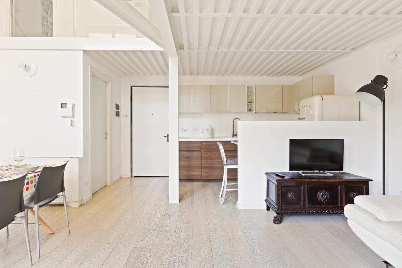 Elegant Loft With Balcony! Appartement *